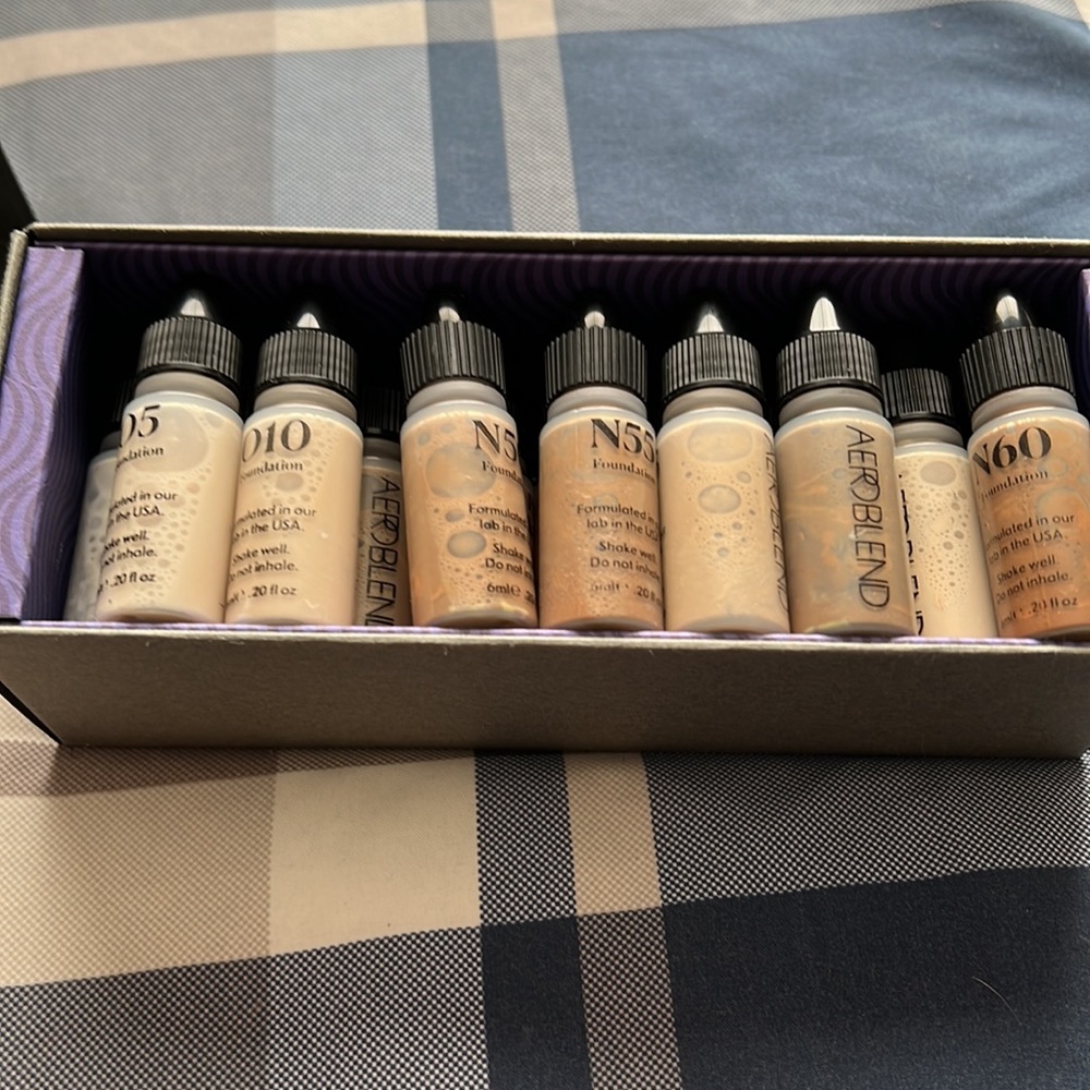 24 mini airbrush foundation